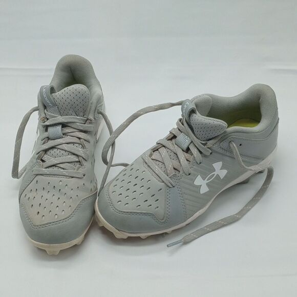 Gray Under Armour Cleats Youth 1.5 - Picture 1 of 8